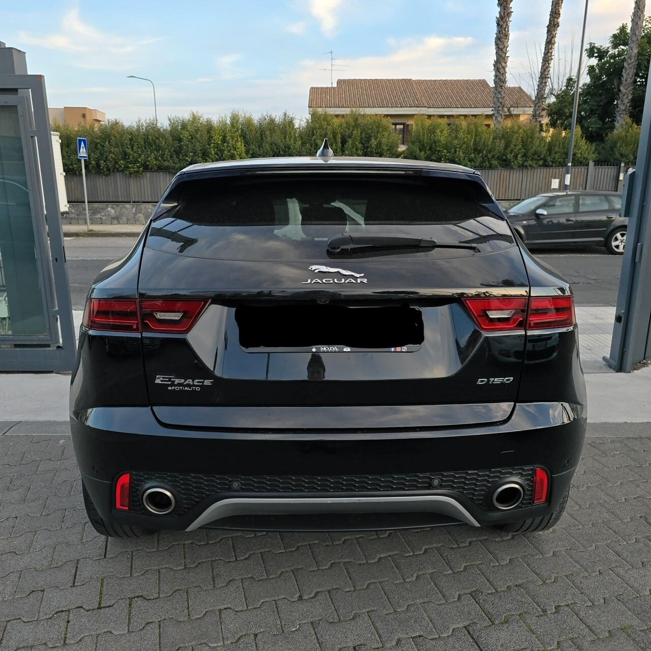 Jaguar E-Pace 2.0D 150 CV AWD aut. R-Dynamic SE