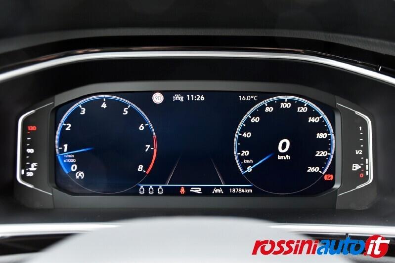 VOLKSWAGEN T-ROC 1.5 TSI 150 CV R-LINE + R18 TECH PACK I.Q LED