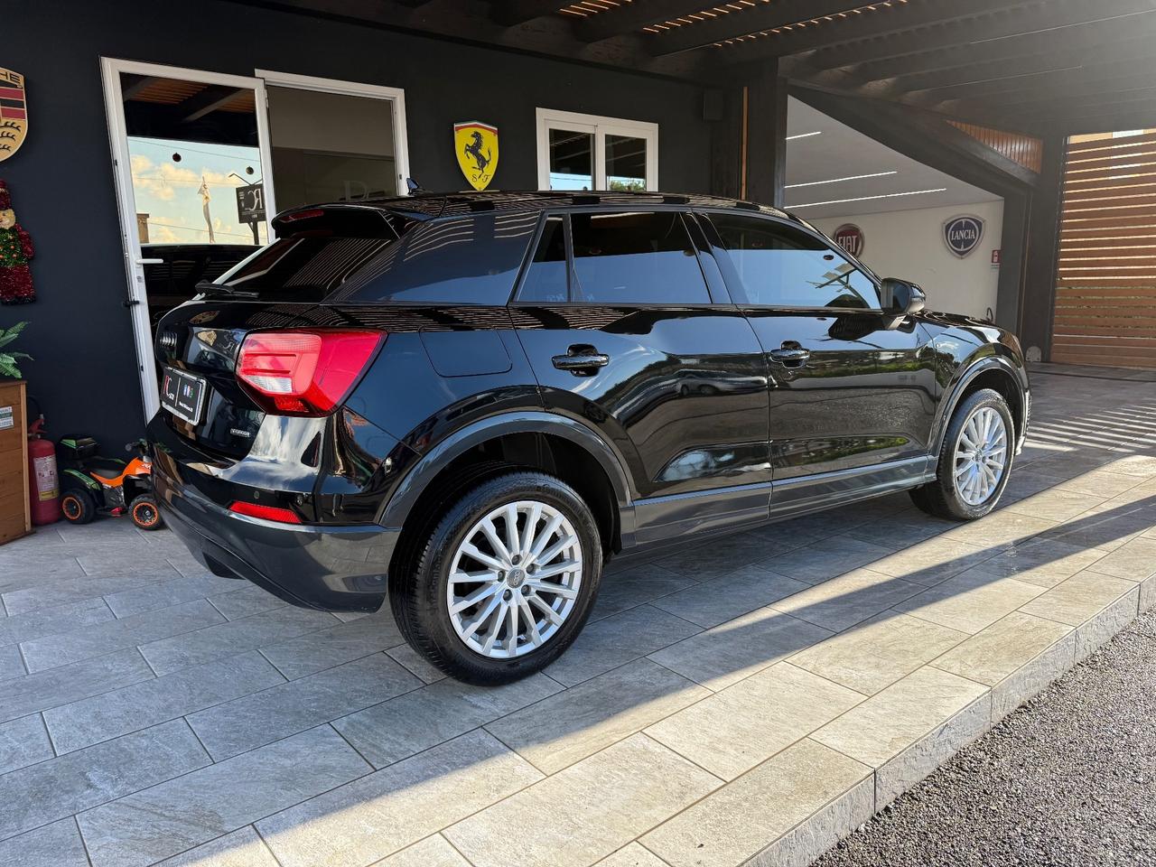 Audi Q2 35 TDI S tronic Identity Black FINANZIAMENTO INTERO IMPORTO CON MINI RATE