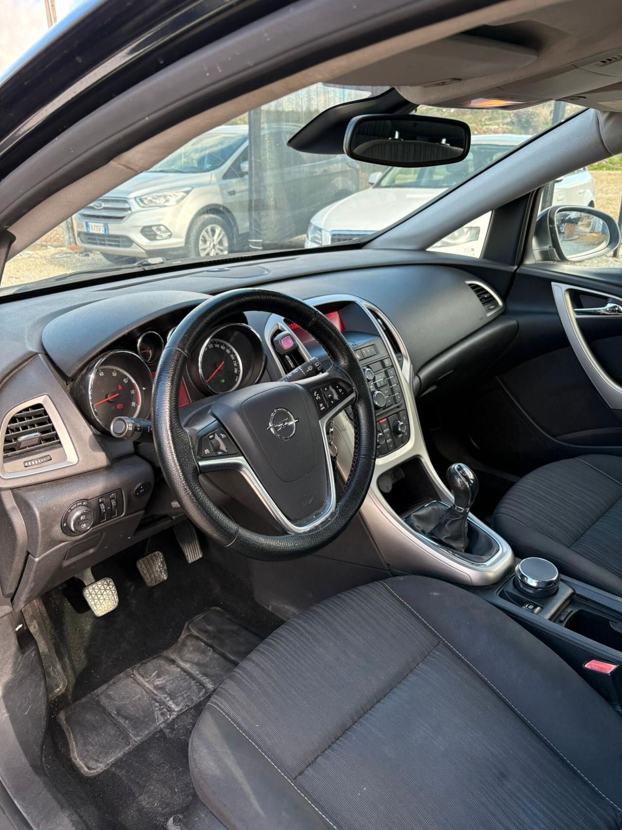 Opel Astra 1.4 100CV 5 porte Cosmo