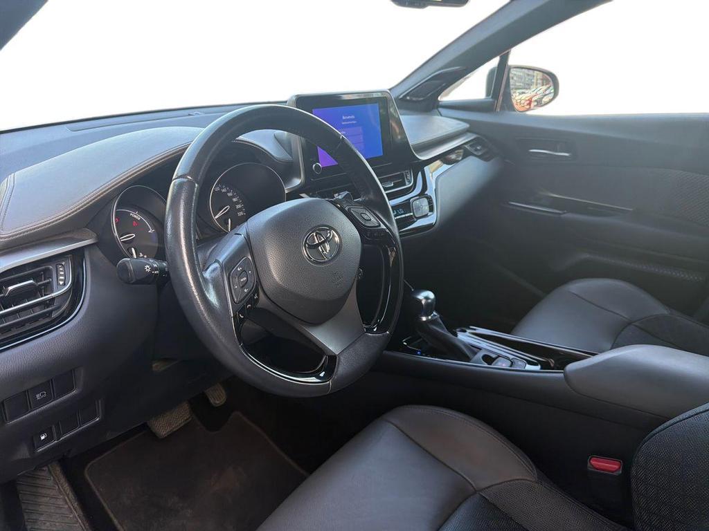 Toyota C-HR 2.0h Lounge e-cvt