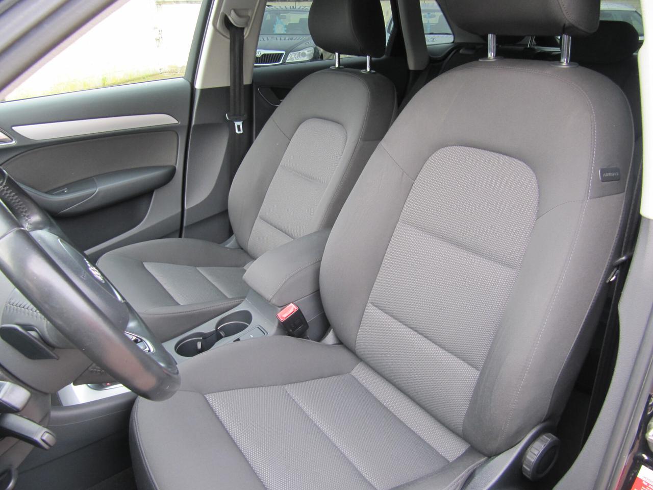 Audi Q3 2.0 TDI 120 CV S tronic Sport - AUTOMATICA