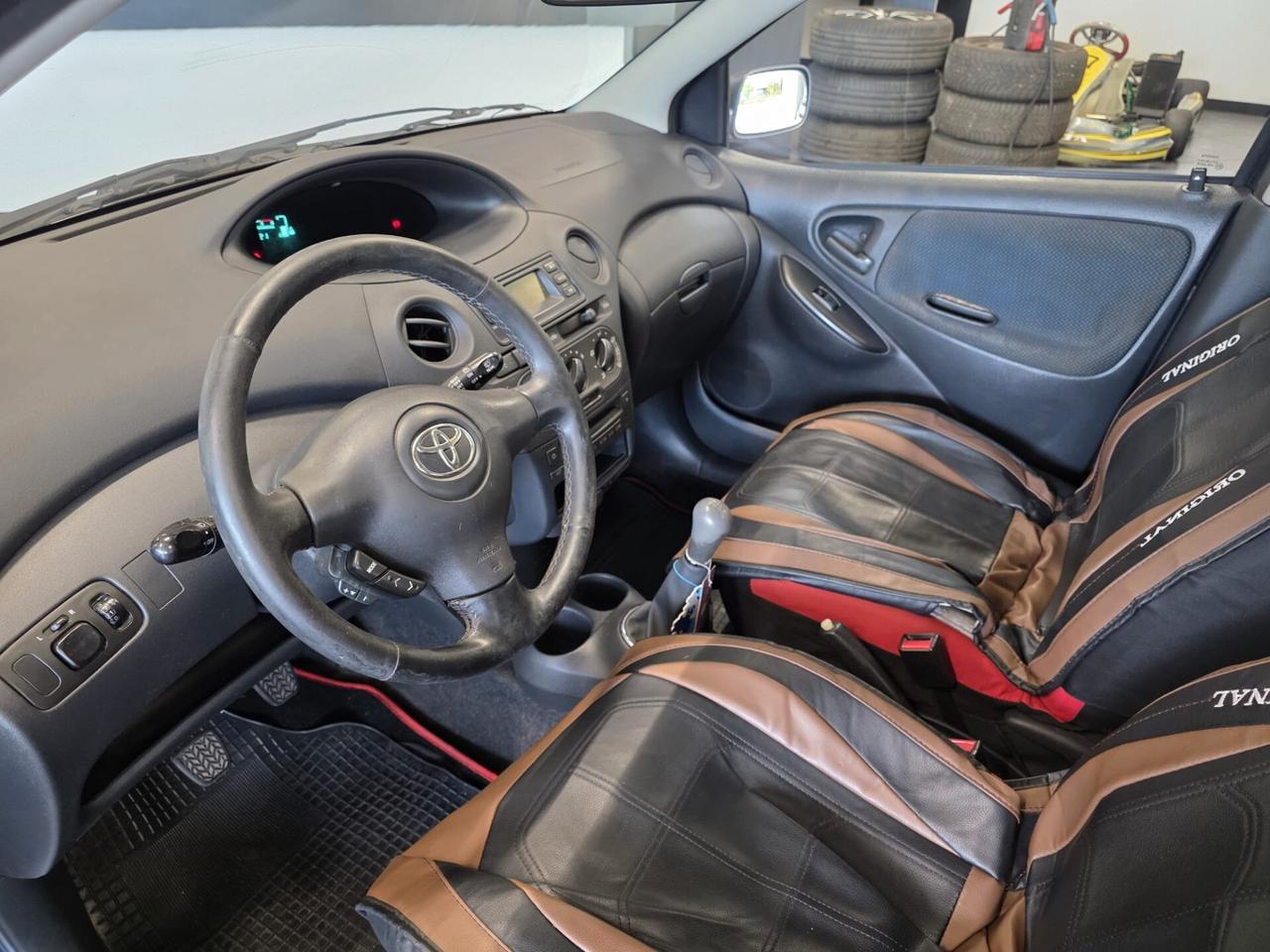 Toyota Yaris 1.4 tdi D-4D cat 5 porte Sol