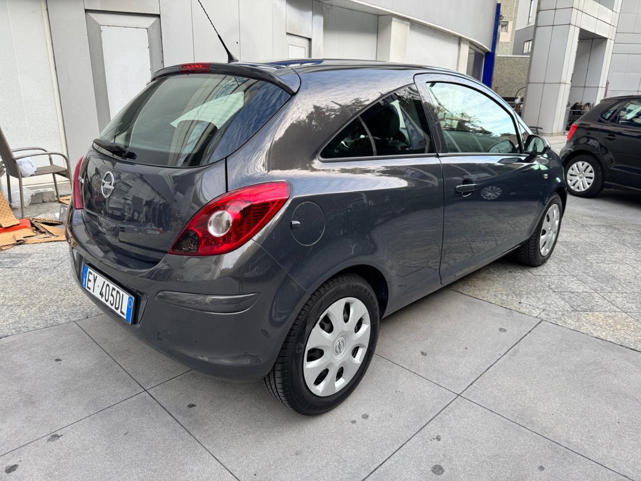 OPEL CORSA 1.2 NEOPATENTATI KM 59MILA