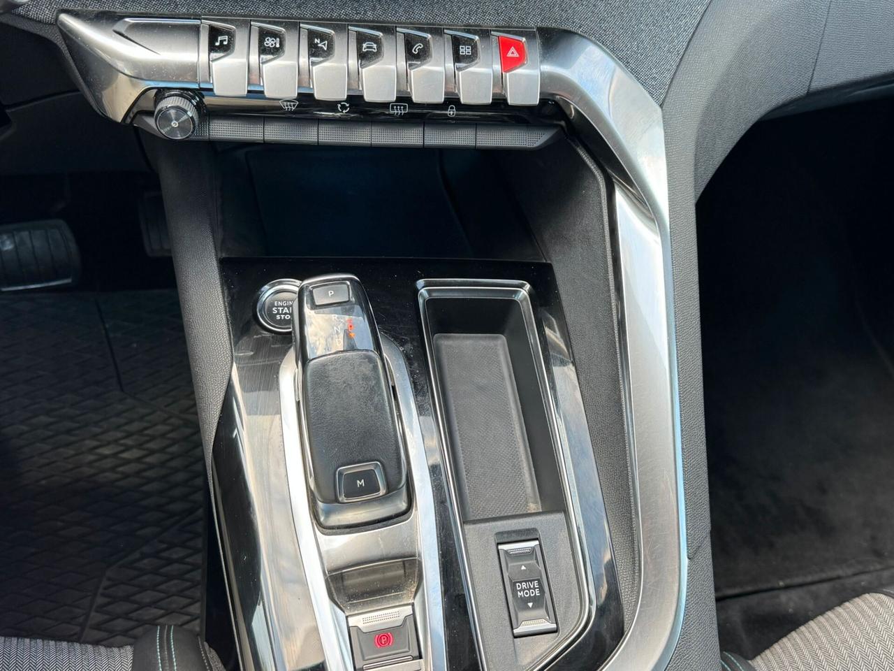 PEUGEOT 3008 1.5 DIESEL 131CV ALLURE 2022