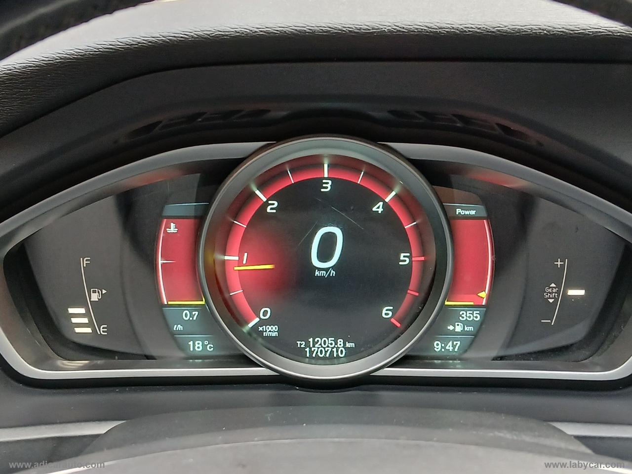 VOLVO V40 Cross Country D2 1.6 Kinetic