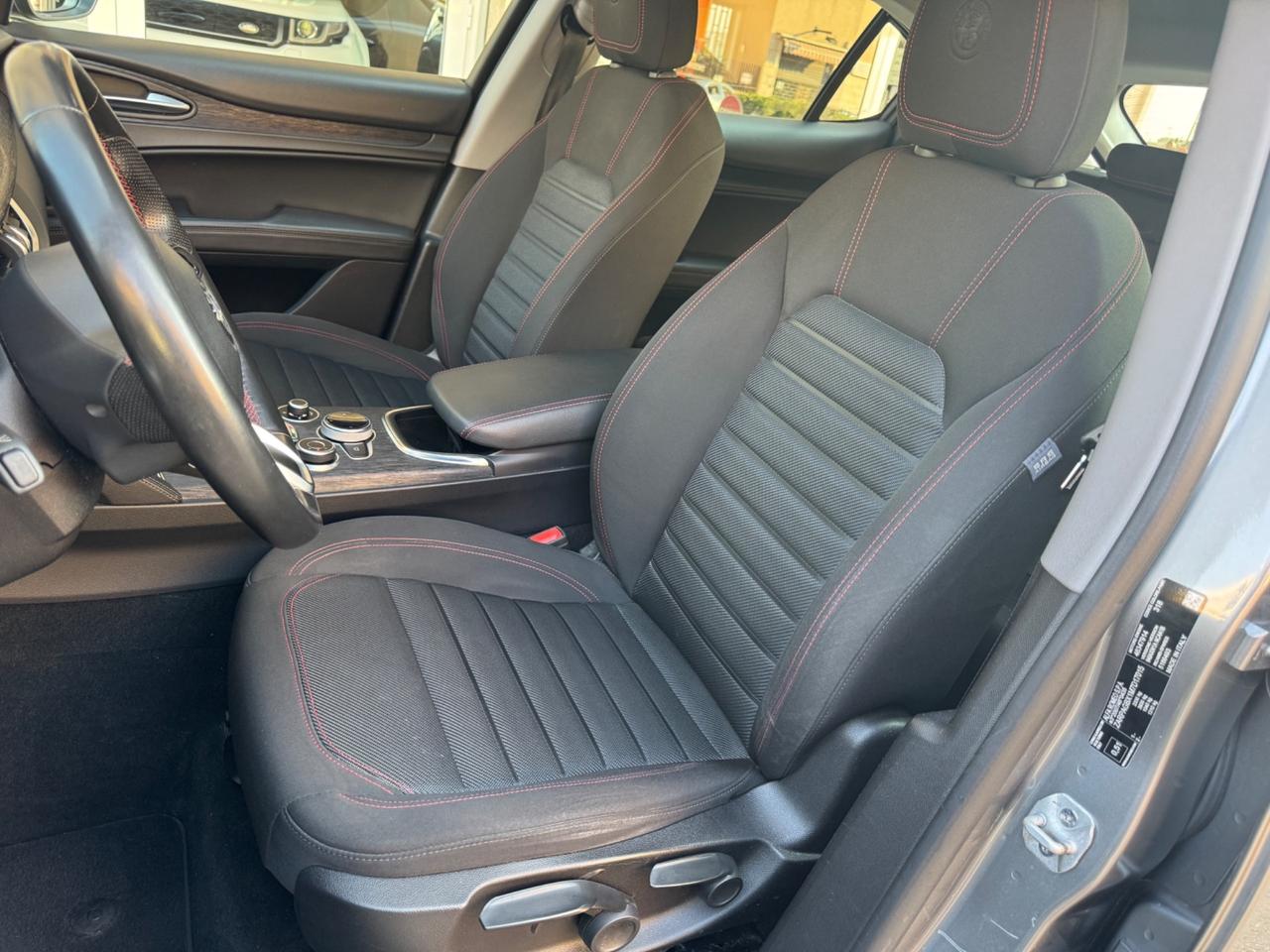 Alfa Romeo Stelvio 2.2 Turbodiesel 160CV Sprint limit