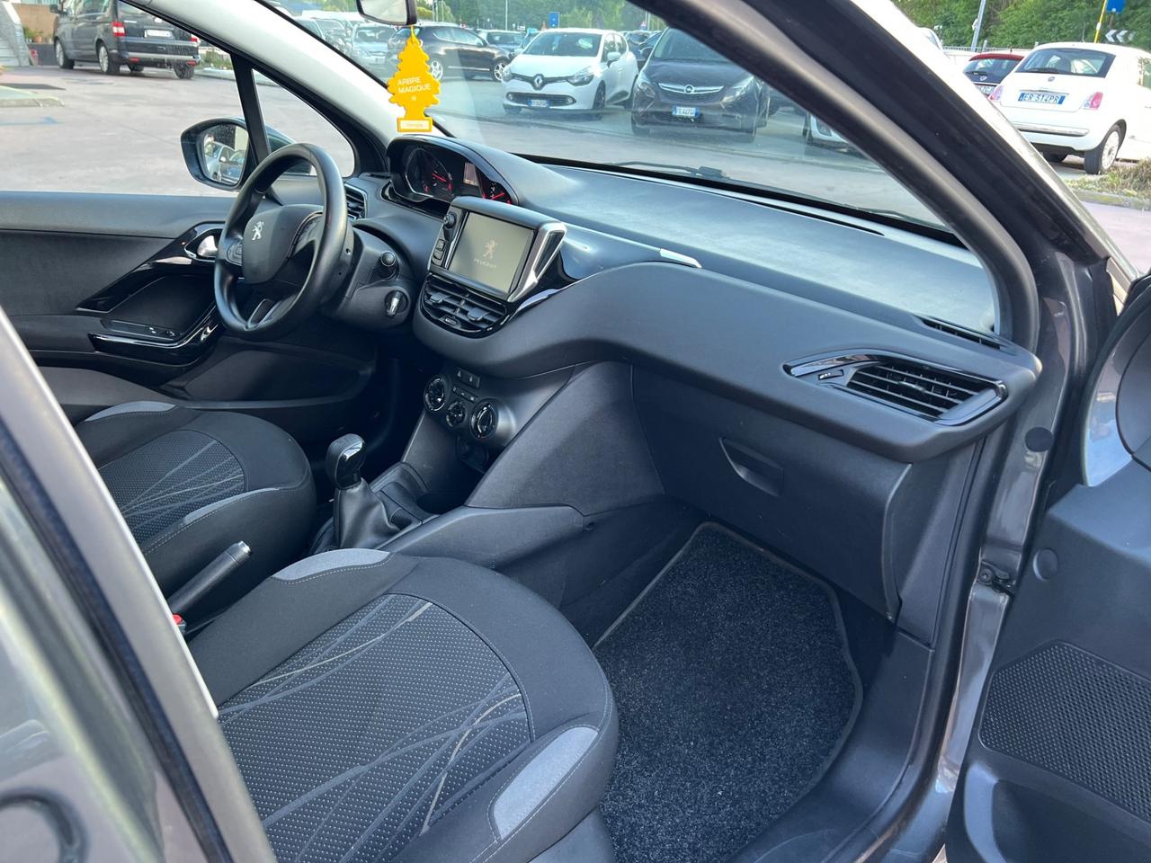 Peugeot 208 1.4 HDi 68 CV 5 porte Active