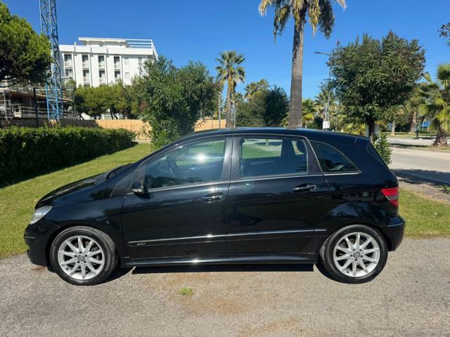 MERCEDES-BENZ B 200 CDI Sport