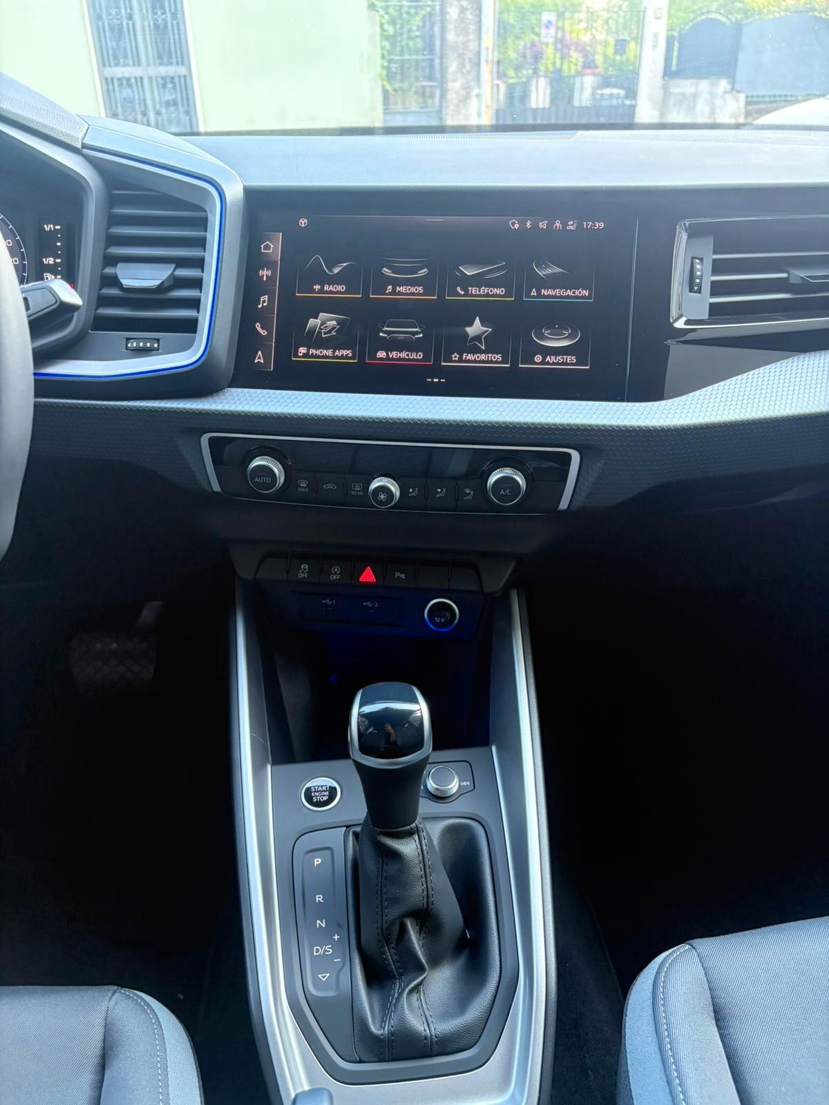 Audi A1 allstreet 35 TFSI S tronic Identity Contrast