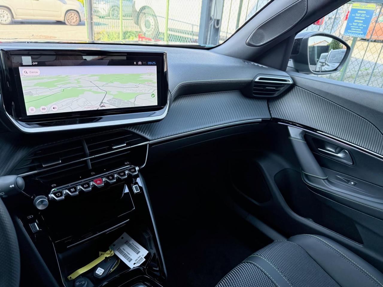 Peugeot 2008 2008 1.2 hybrid GT 145cv e-dcs6