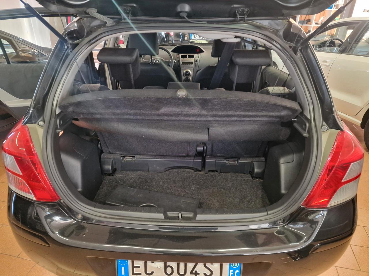 Toyota Yaris 1.0 5 porte Now, 102 mila chilometri