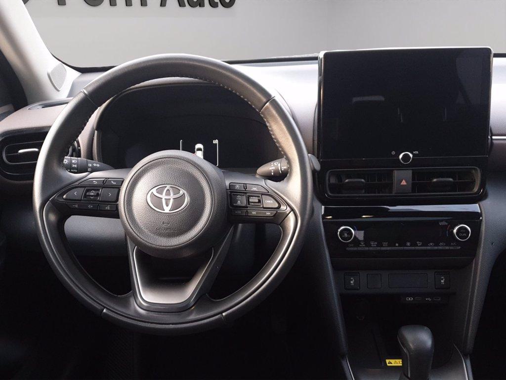 TOYOTA Yaris cross 1.5h lounge fwd 130cv e-cvt del 2024