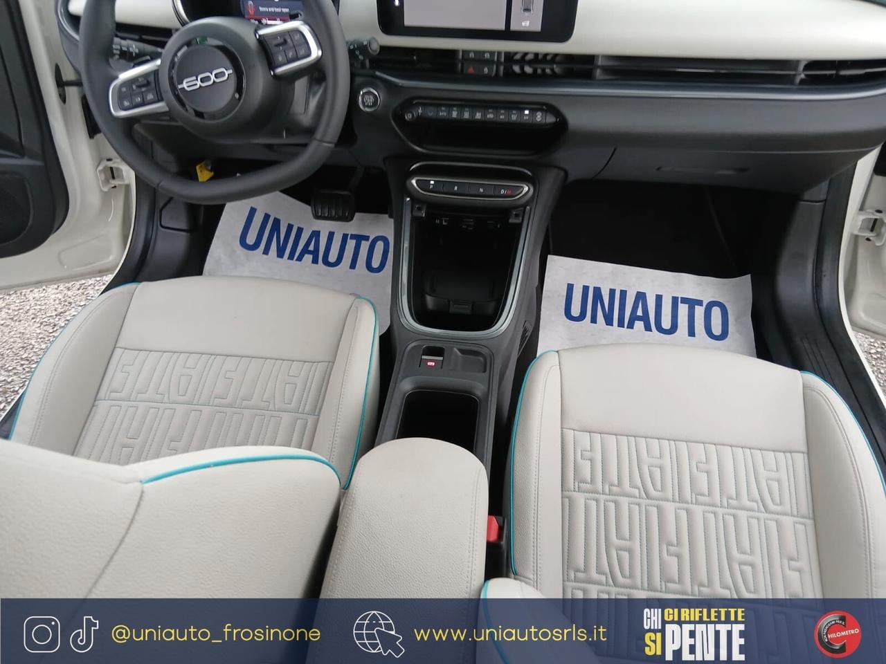 Fiat 600 Hybrid 110 CV DCT MHEV La Prima