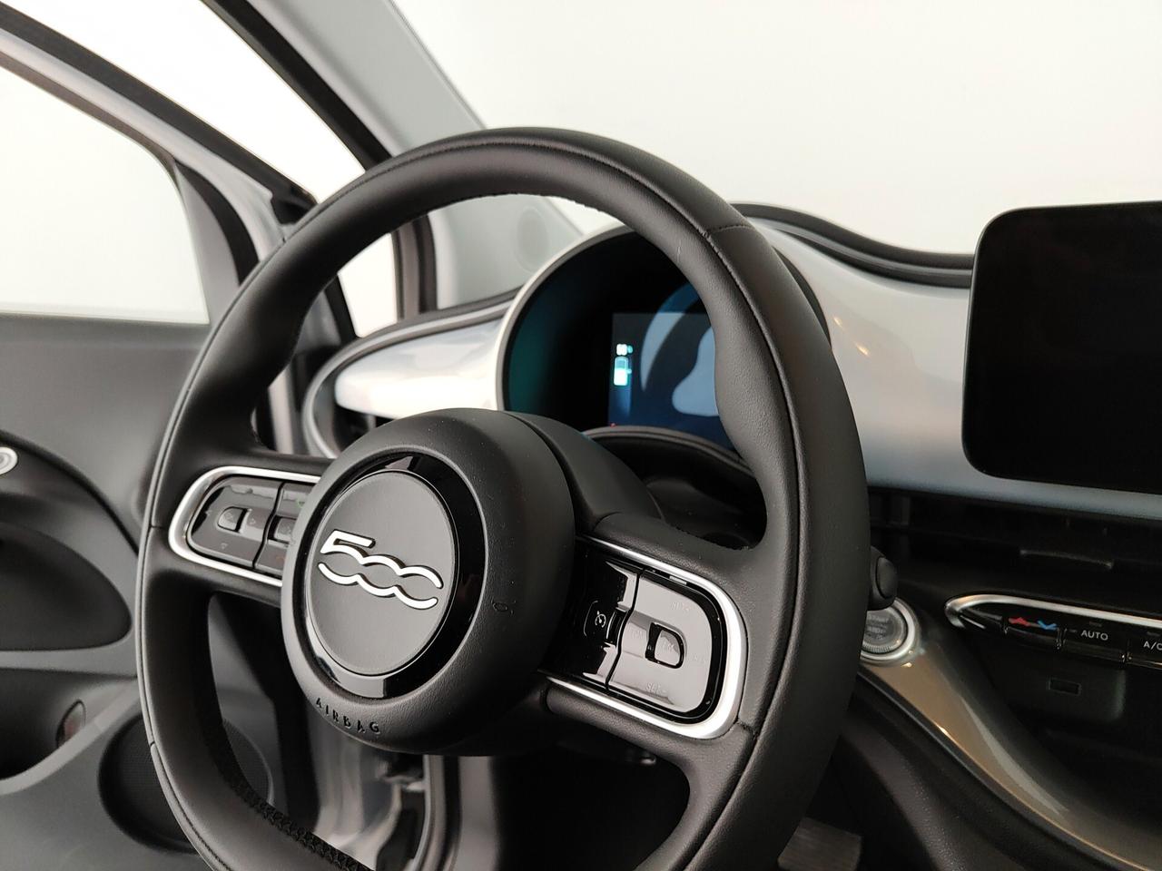 Fiat 500 500e Berlina