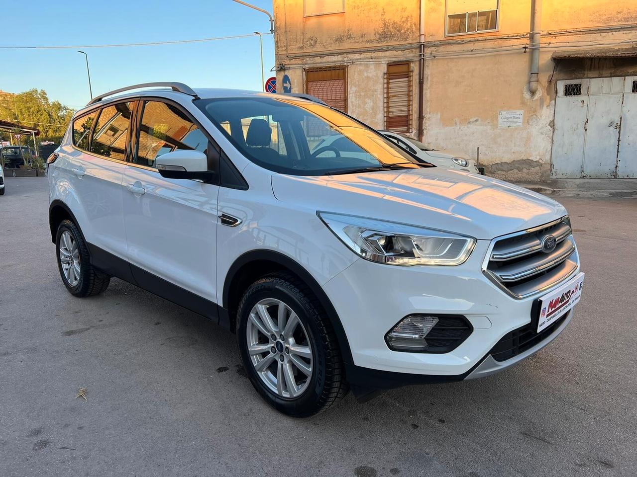 Ford Kuga 1.5 120 CV .2WD Titanium