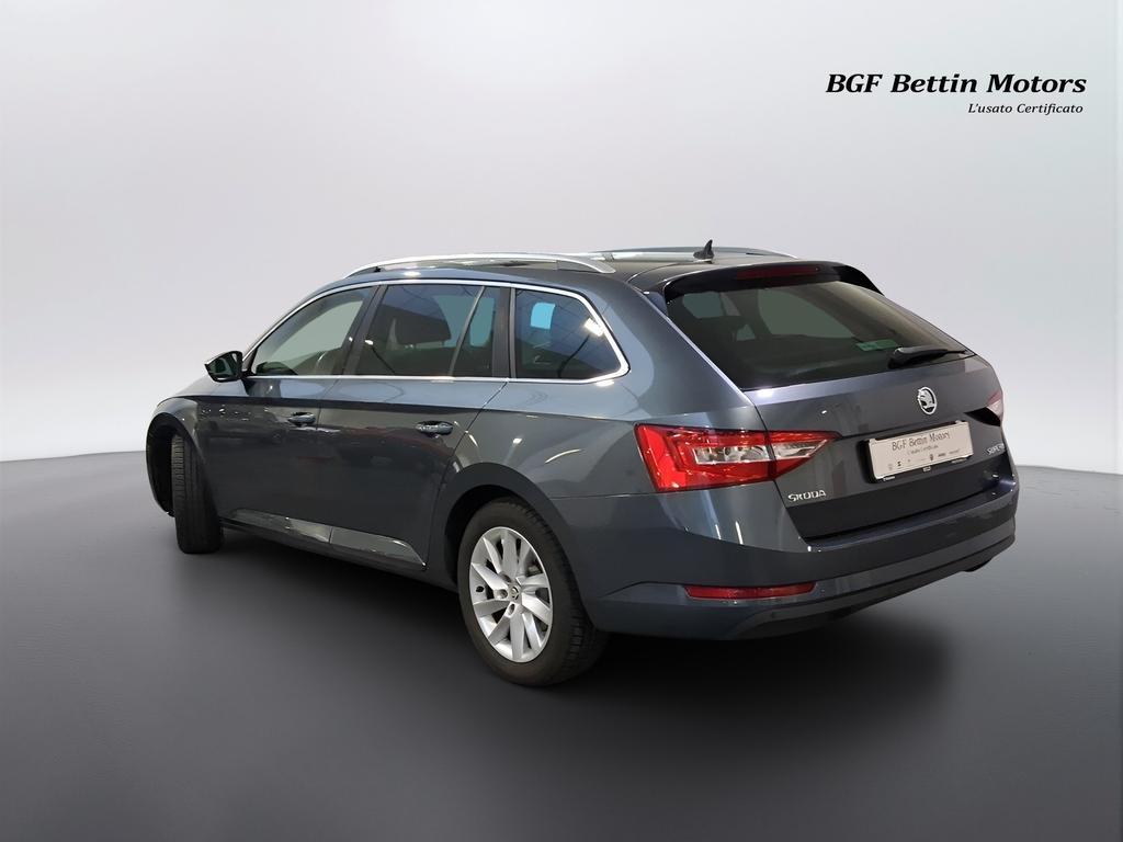 Skoda Superb Wagon 2.0 tdi Executive 150cv dsg my17