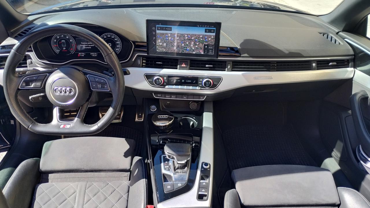 Audi A5 Cabrio 45 TFSI quattro S tronic line edition