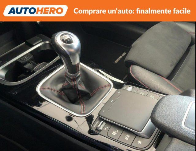 MERCEDES-BENZ A 200 Premium