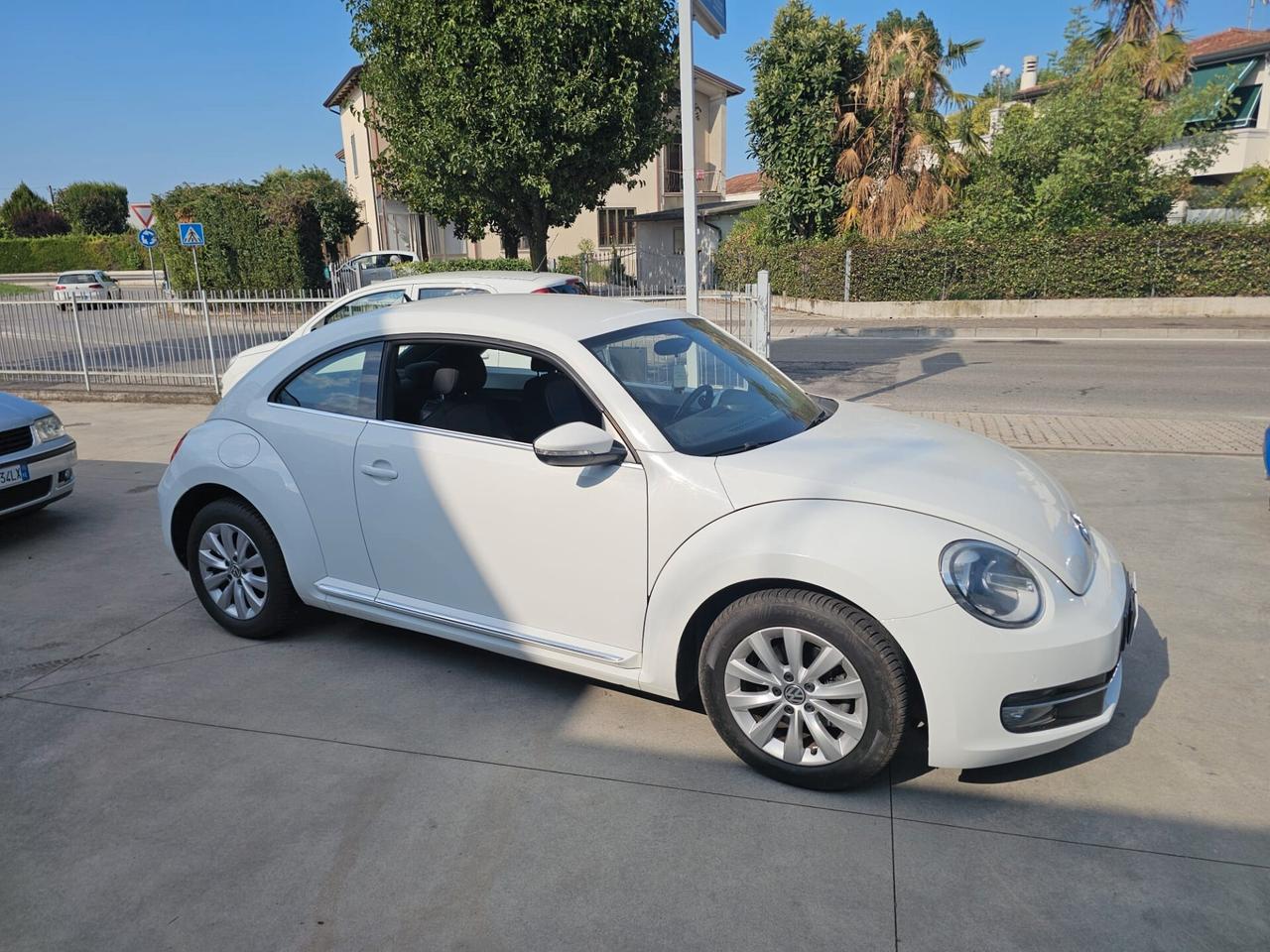 Volkswagen Maggiolino 1.6 TDI Design