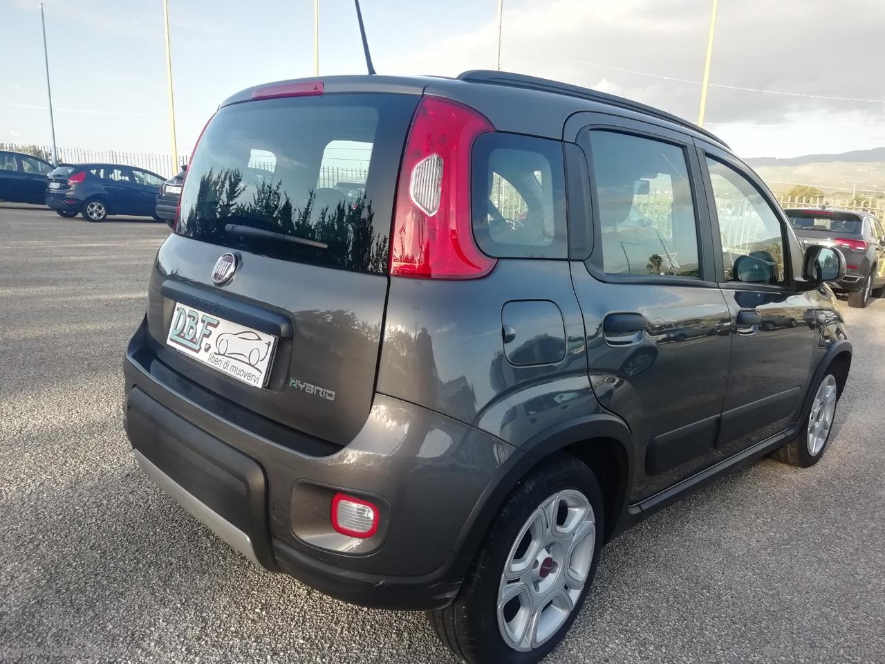 FIAT Panda 1.0 FireFly S&S Hybrid Red