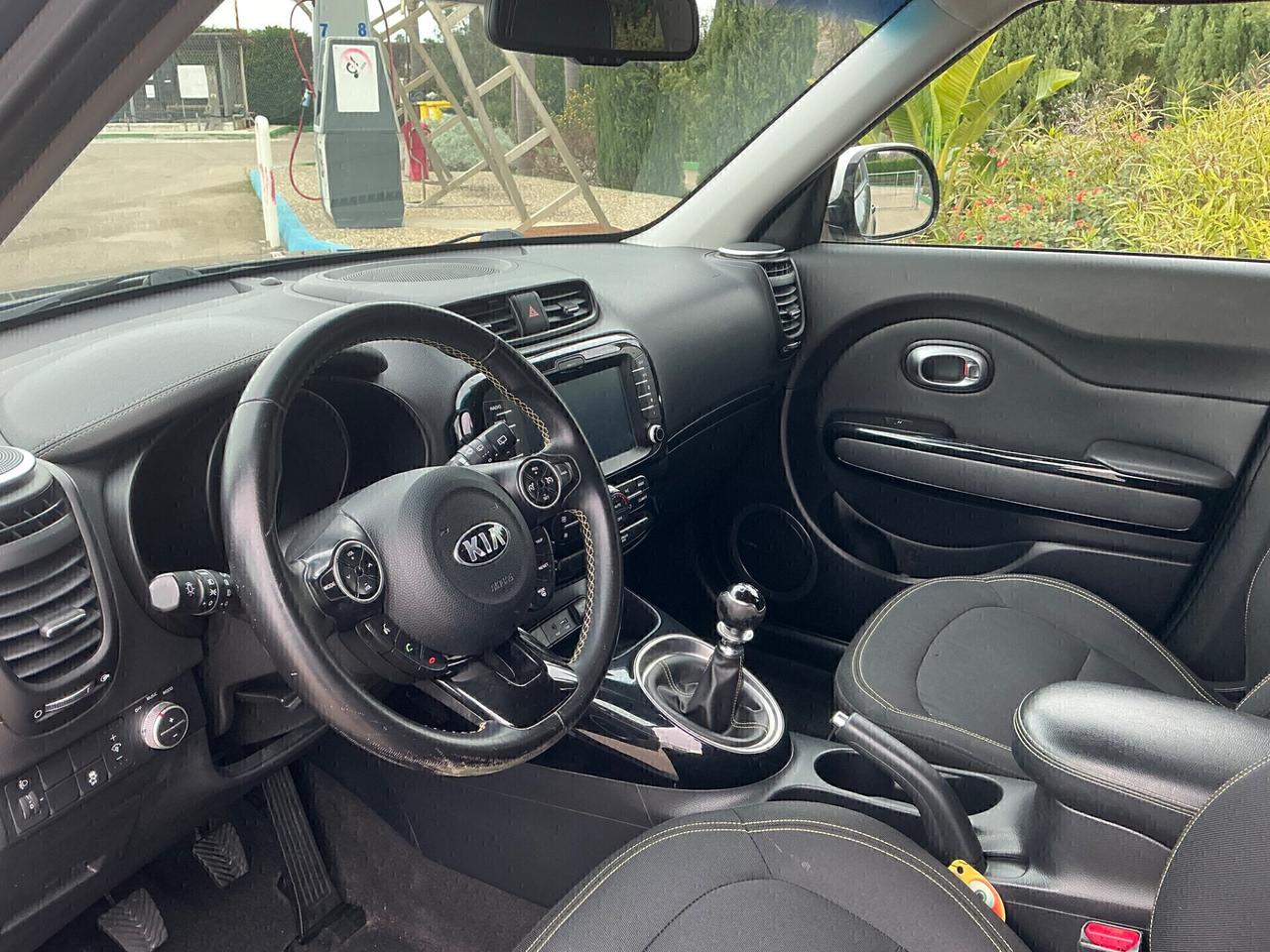 KIA SOUL 1.6 CRDI 136 Cv STRAFULL BI-COLOR 10/2016