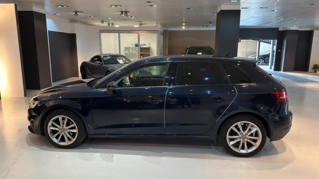 Audi A3 1.6 TDI Business - 2016