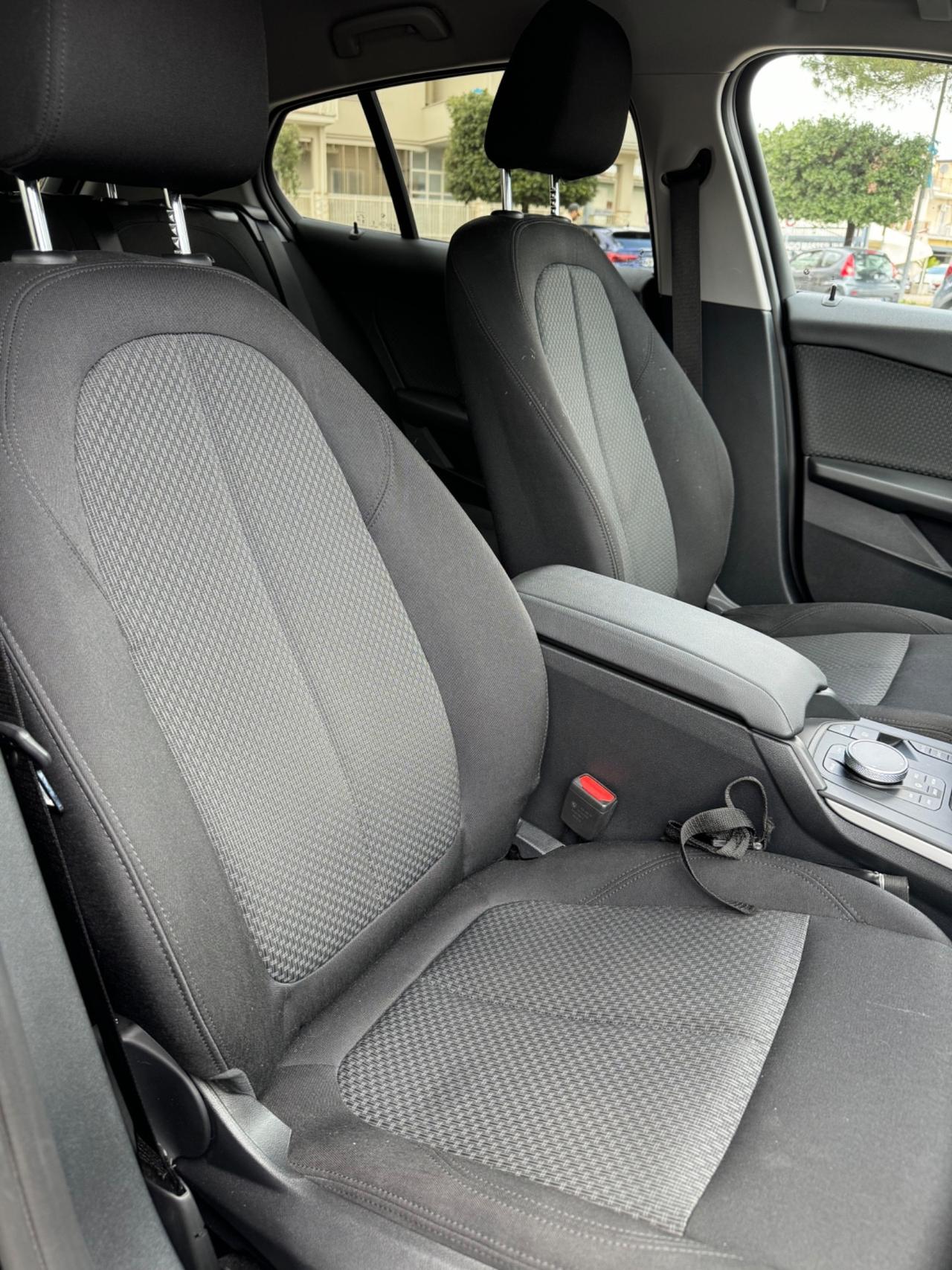 Bmw 116 116d 5p. Advantage