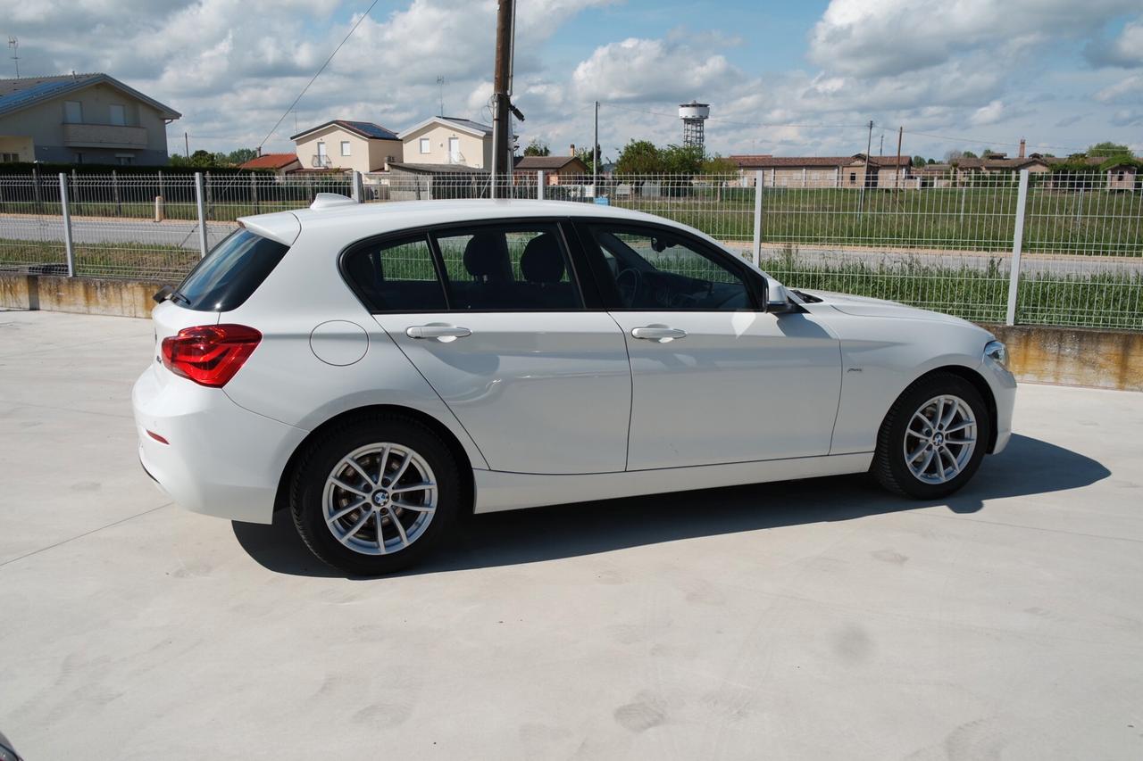 BMW 116 D 5P SPORT