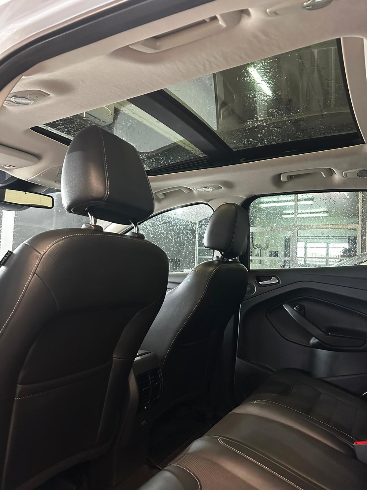 Ford Kuga 2.0 TDCI 150 CV S&S 4WD Titanium