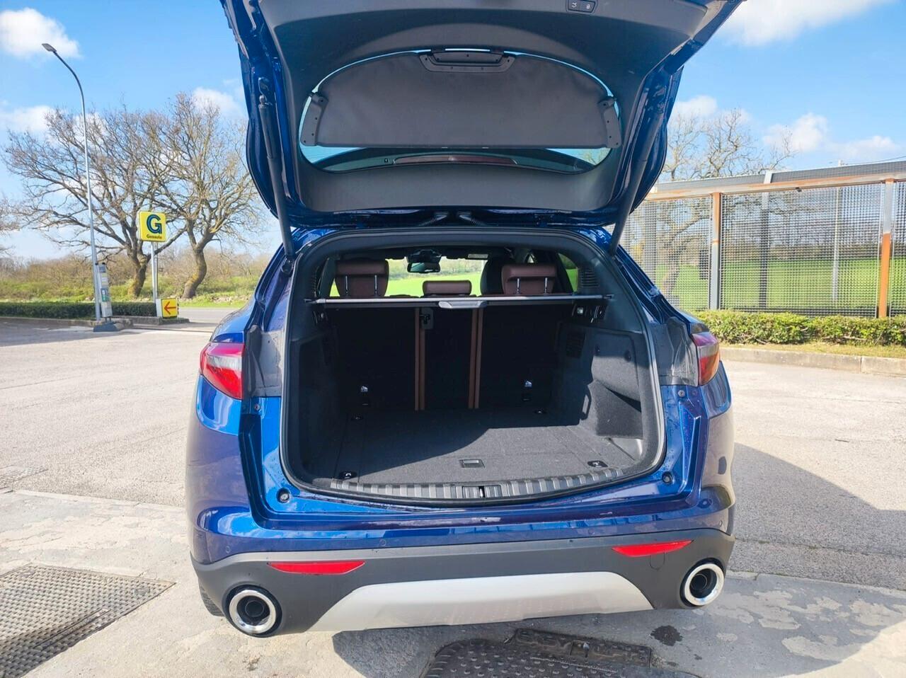 Alfa Romeo Stelvio 2.2 Turbodiesel 210 CV AT8 Q4 Super