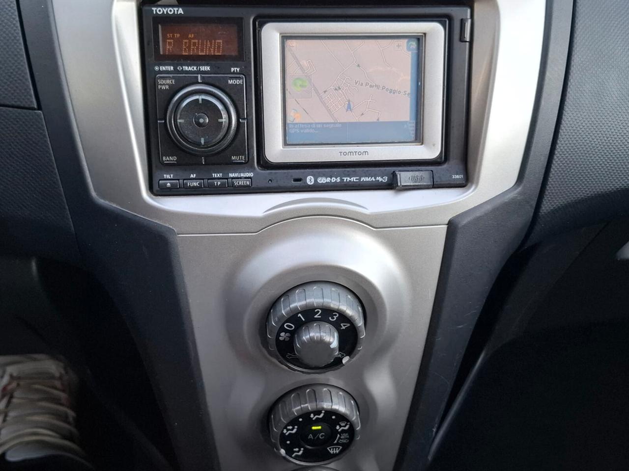 Toyota Yaris 1.0 3 porte 09 SOLO 116.000 KM Navigatore
