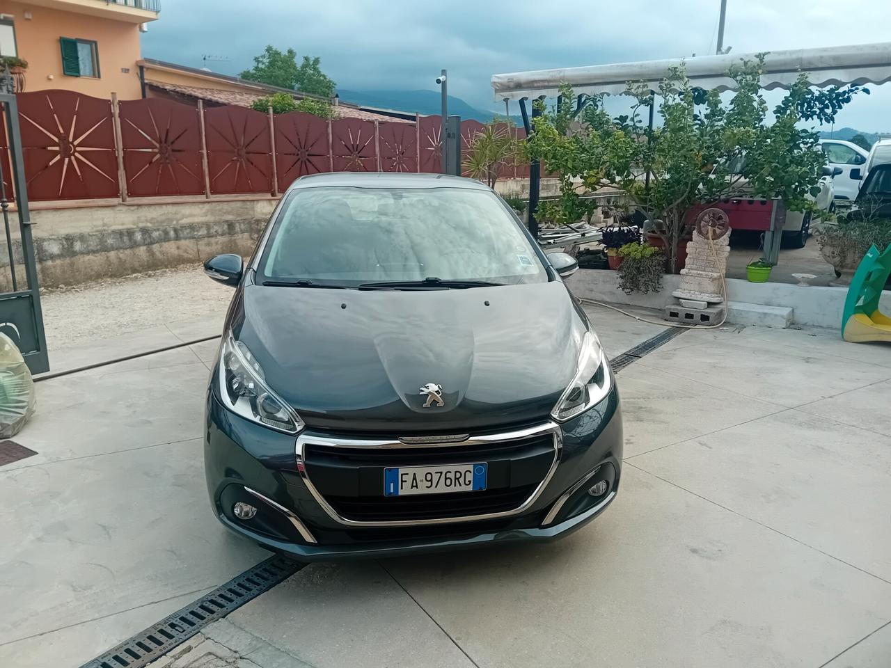 Peugeot 208 PureTech 82 5 porte Allure