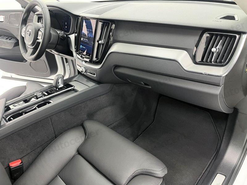 Volvo XC60 T6 Plug-in hybrid AWD automatico Plus Dark