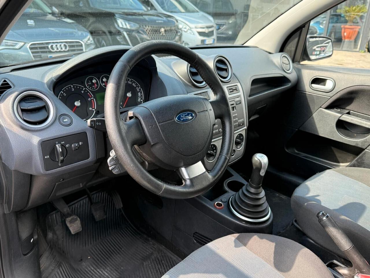 FORD FIESTA 1.4 TDCi 5p. GHIA 70CV