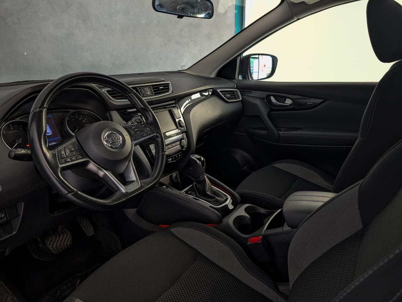Nissan Qashqai 1.3 dig-t 160cv DCT Business