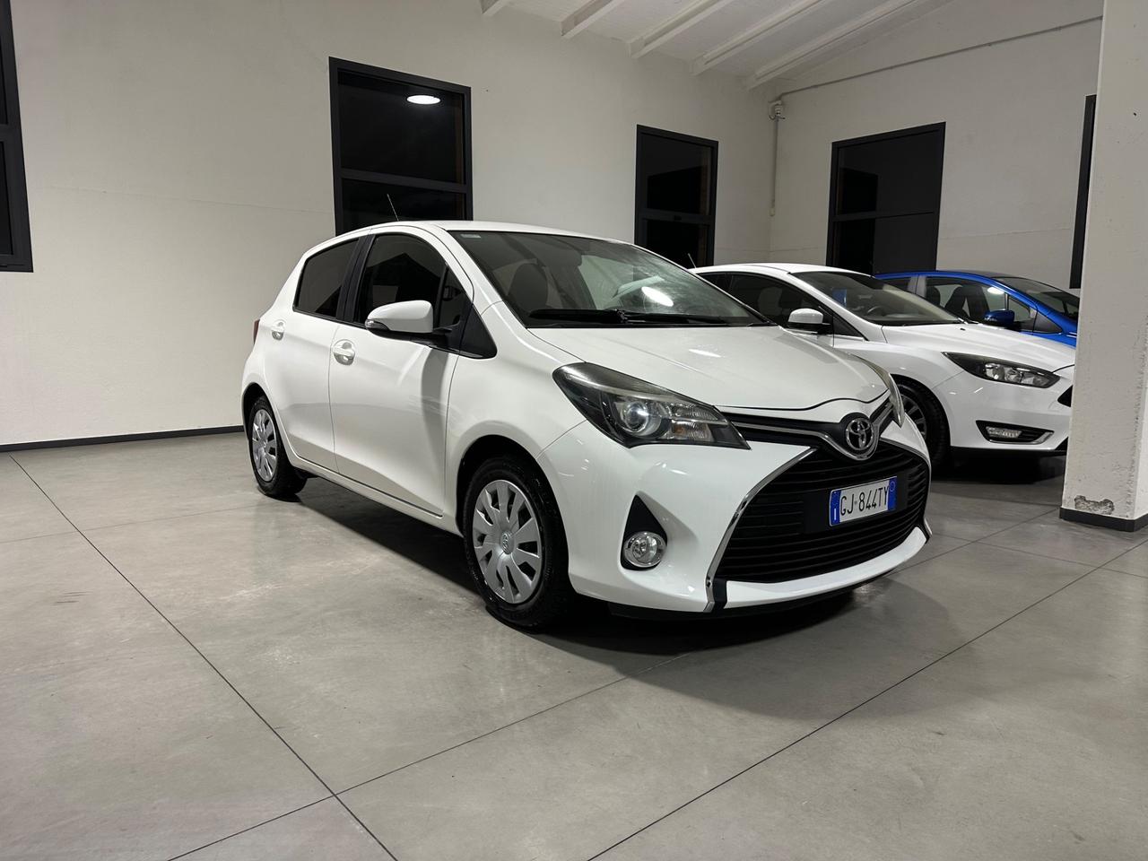 Toyota Yaris 1.0 5 porte Lounge