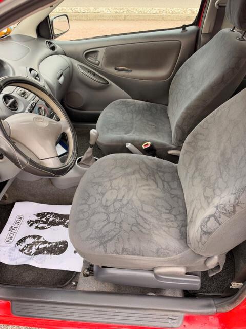 Toyota Yaris 1.0 ok neopatentati