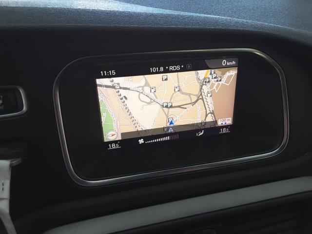 VOLVO V40 D2 Business