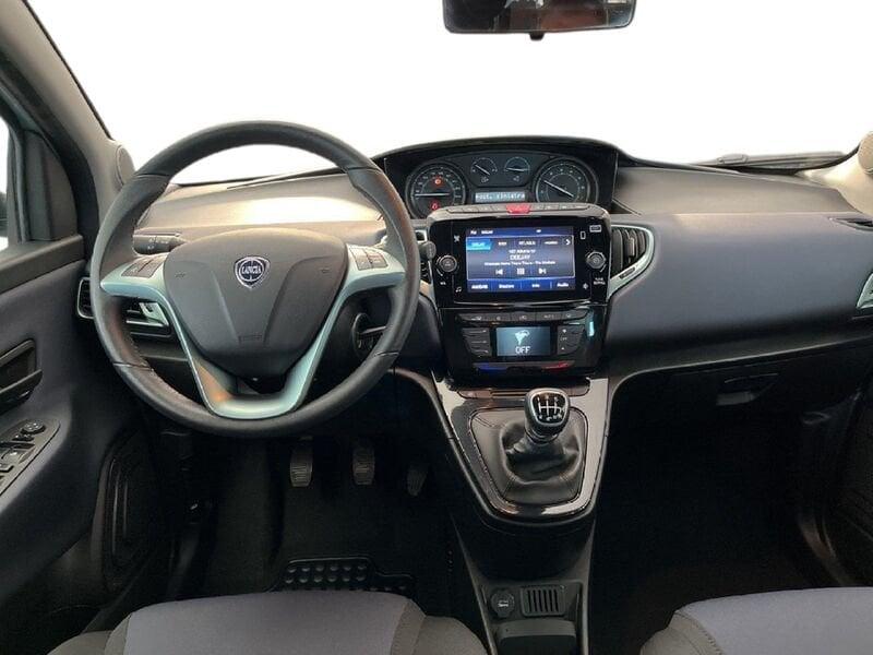 Lancia Ypsilon III 2021 1.0 firefly hybrid Gold Plus s&s 70cv 5p.ti