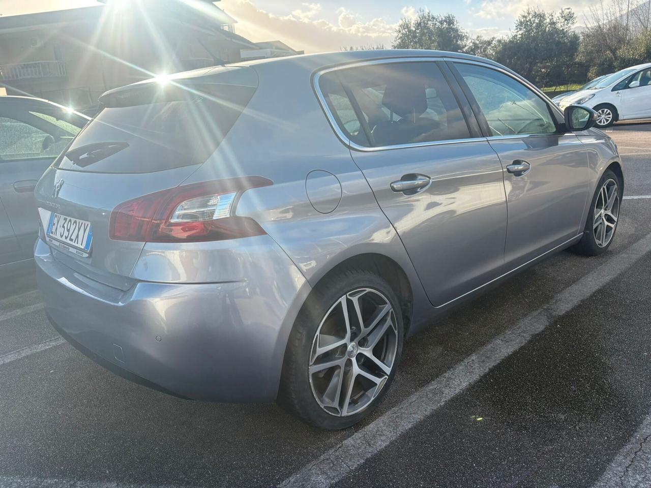 Peugeot 308 BlueHDi 120 S&S Allure