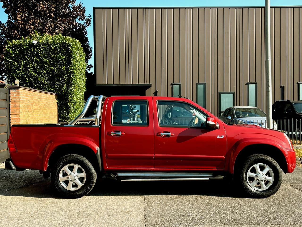 ISUZU D-MAX 3.0D 4x4 aut-D/Cabina-Gancio-2010