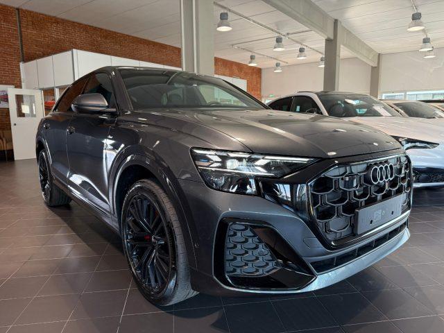 AUDI Q8 50 TDI 286 CV quattro S line edition Black Pack