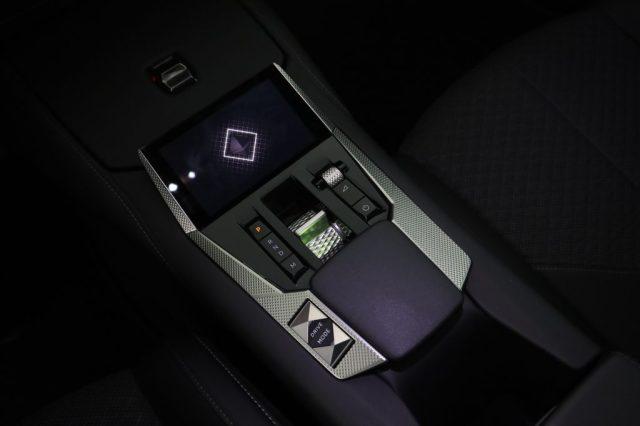 DS AUTOMOBILES DS 4 004379 PureTech 130 aut. Cross Trocadero