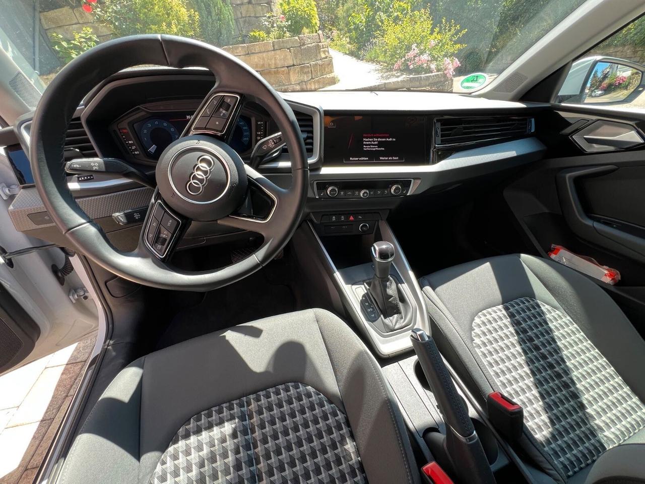 Audi A1 allstreet 30 TFSI S tronic Business