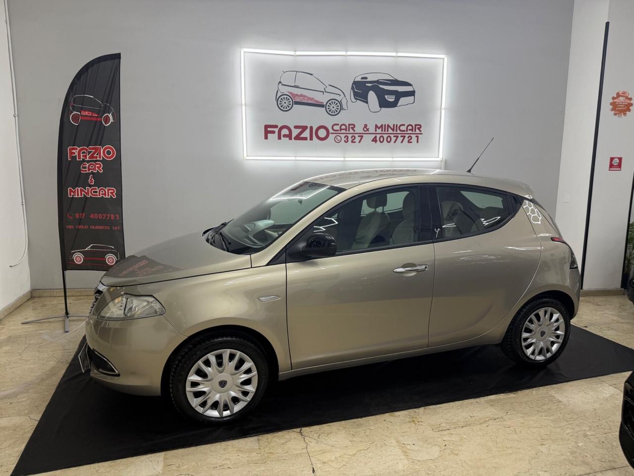 Lancia Ypsilon 1.2 69Cv