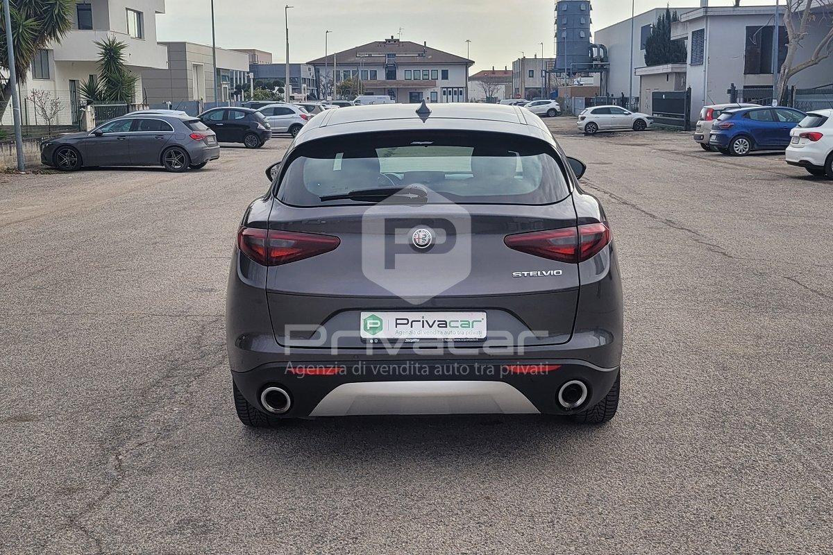 ALFA ROMEO Stelvio 2.2 Turbodiesel 160 CV AT8 RWD Business