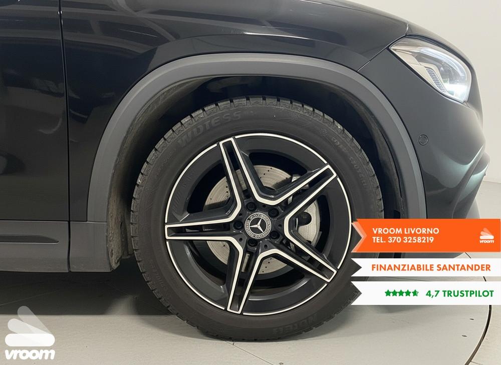MERCEDES GLA (H247) GLA 200 d Automati...