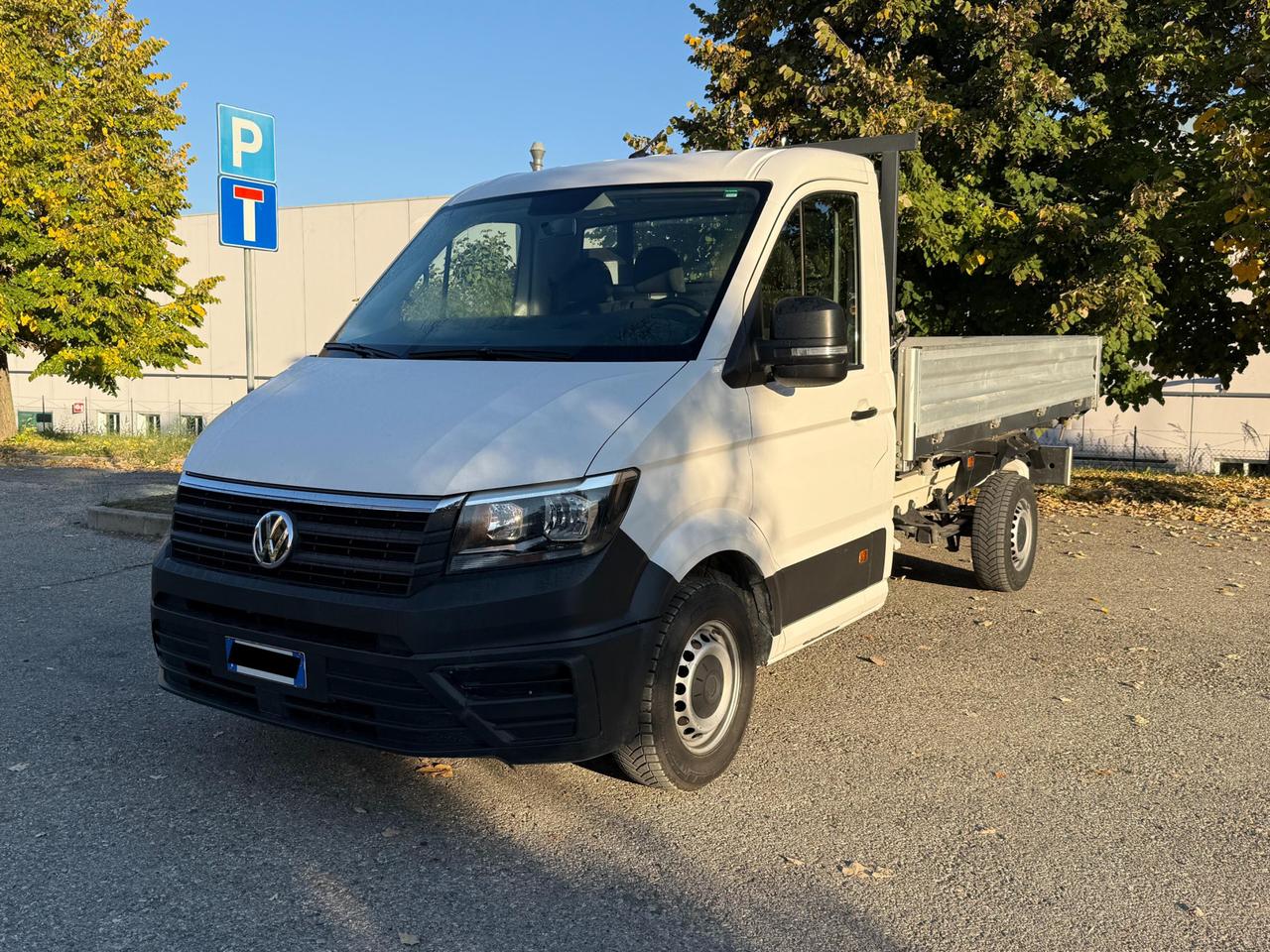 VOLKSWAGEN Crafter Ribaltabile trilaterale crafter 35 2.0 tdi 140cv L3 ribalt.tril. Business