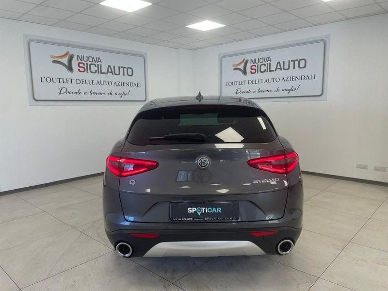 Alfa Romeo Stelvio 2017 2.2 t Executive Q4 210cv auto my19